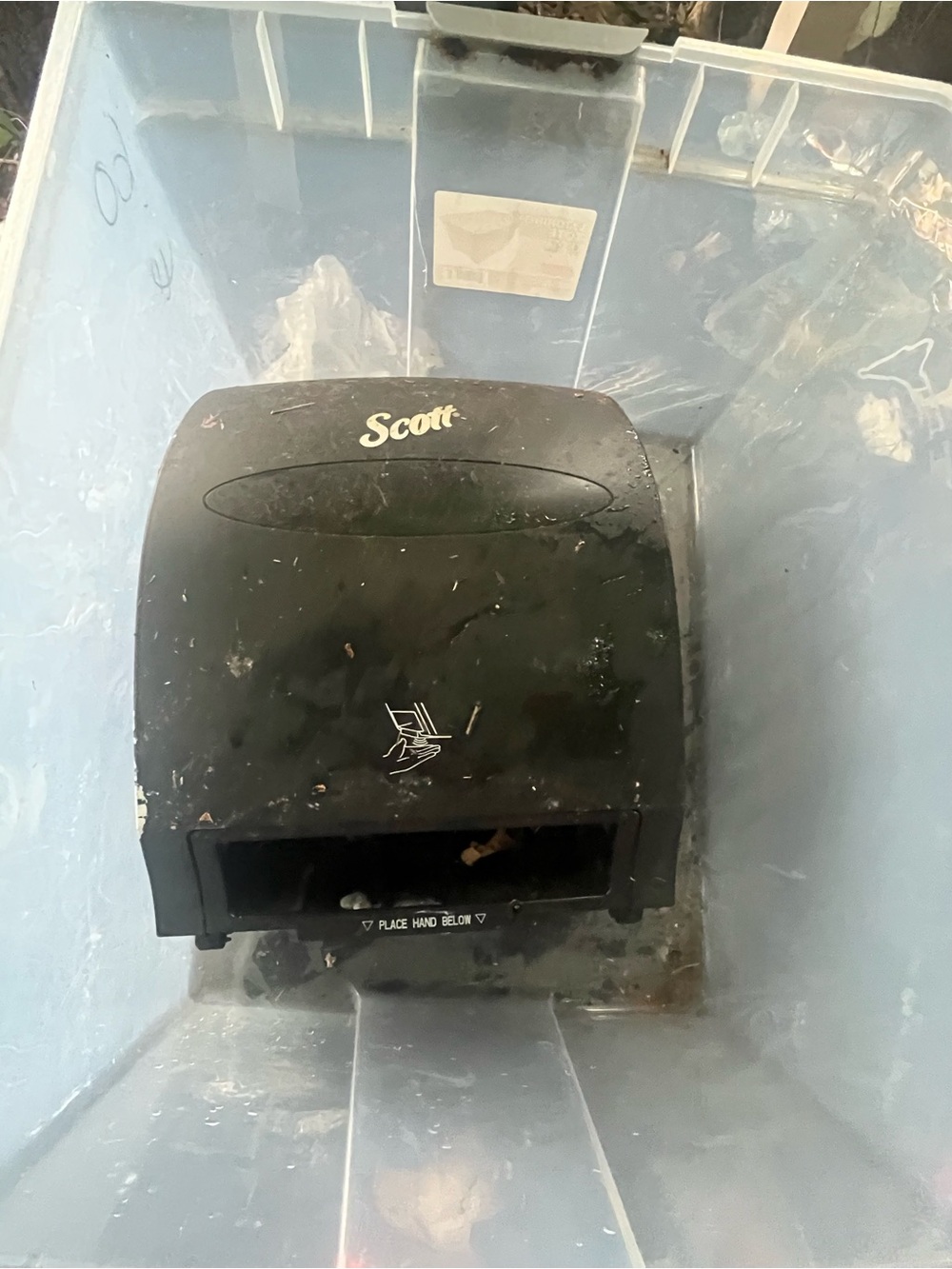 Scott Black Wall-Mounted Paper Towel Dispenser - Automatic Style